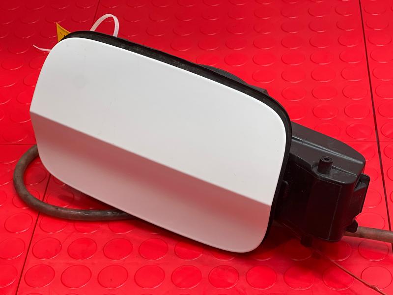 2015-2020 Audi A3 Sedan Fuel Fill Door Gas Flap White Genuine OEM 8V5809907GRU