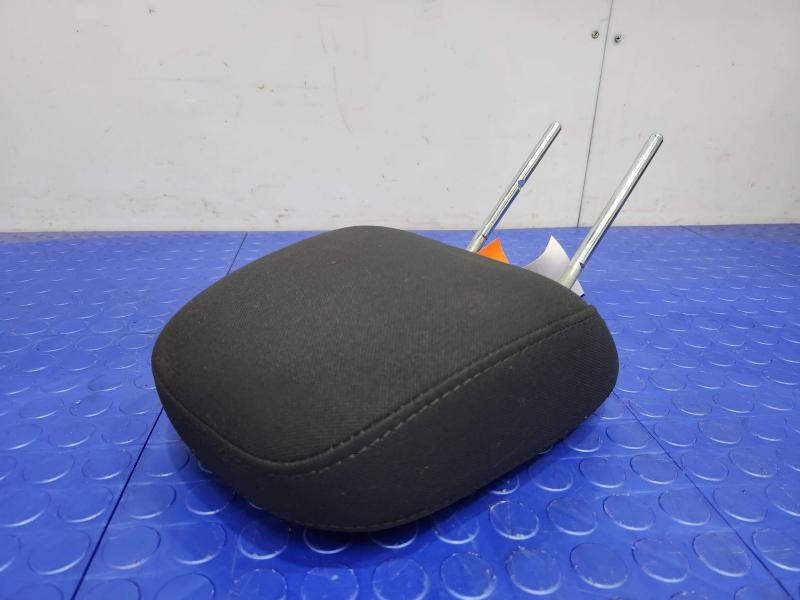 2012 Jeep Liberty Headrest