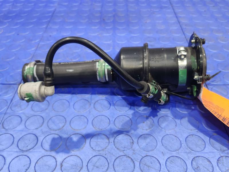 2011 Maserati Quattroporte Fuel Filler Neck