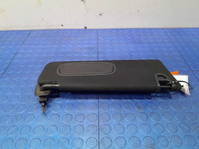 2015 Chrysler 200 Sun Visor Right Passenger Side w/o Illumination Black OEM 1WJ02DX9AD,RH