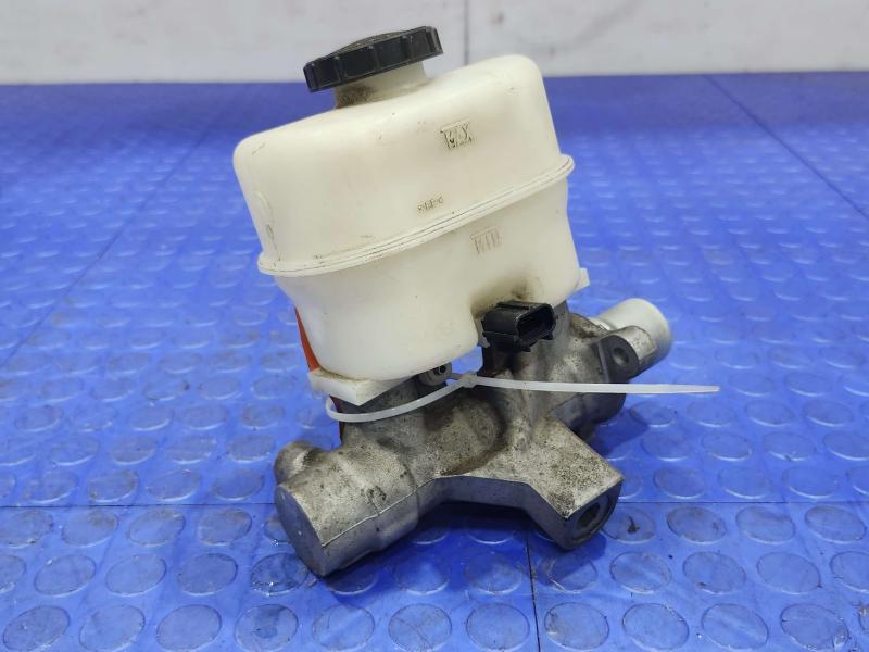 2011-2013 Ford F-150 Brake Master Cylinder Assembly Genuine OEM DL3Z2140A