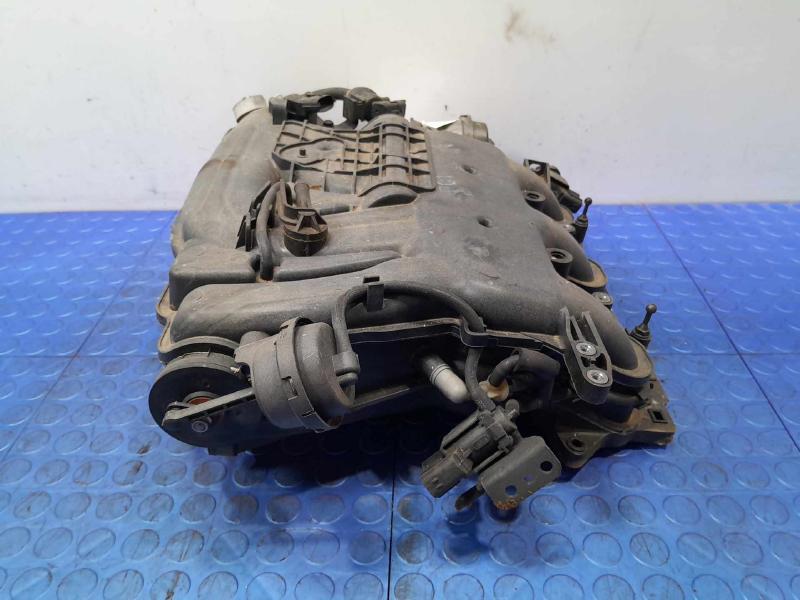 2017 Kia Sedona Intake Manifold