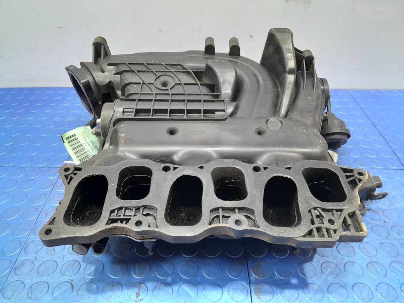 2017 Kia Sedona Intake Manifold