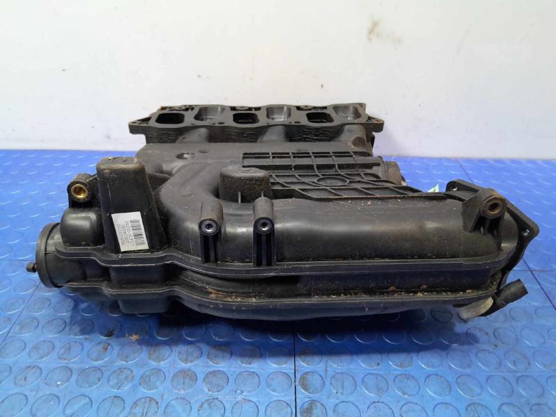 2017 Kia Sedona Intake Manifold