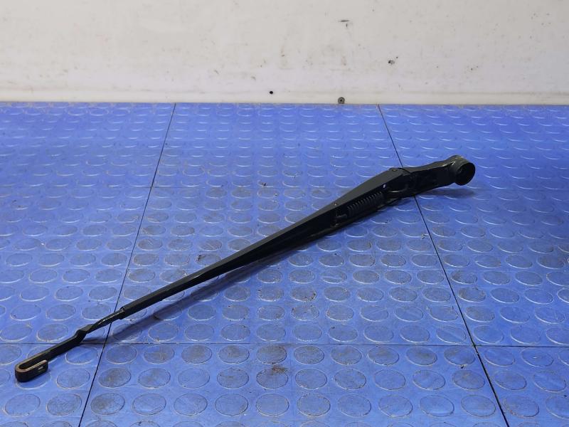 2014 Toyota Prius Wiper Arm