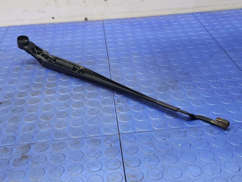 2014 Toyota Prius Wiper Arm