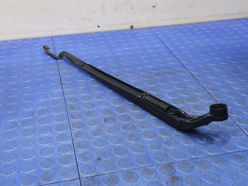 2014 Toyota Prius Wiper Arm