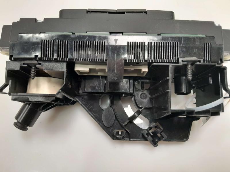 2008 Volkswagen Golf GTI Heater A/C Control