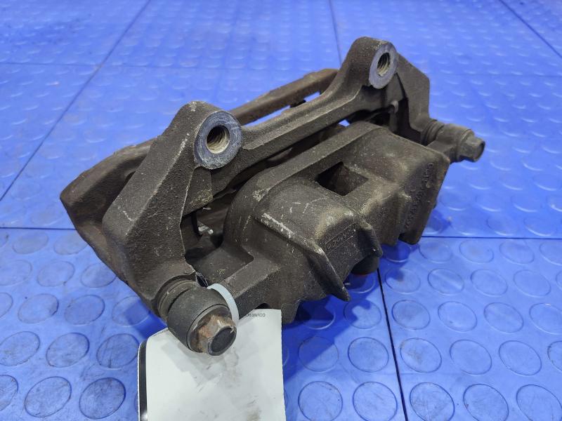 2014 Ford Explorer Caliper