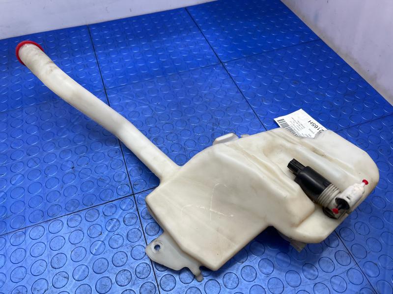 2002-2004 Jeep Liberty Washer Fluid Reservoir Assembly Genuine OEM 05066867AA