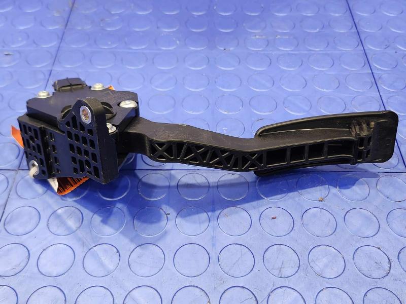 2014 Subaru Crosstrek Pedal Assembly