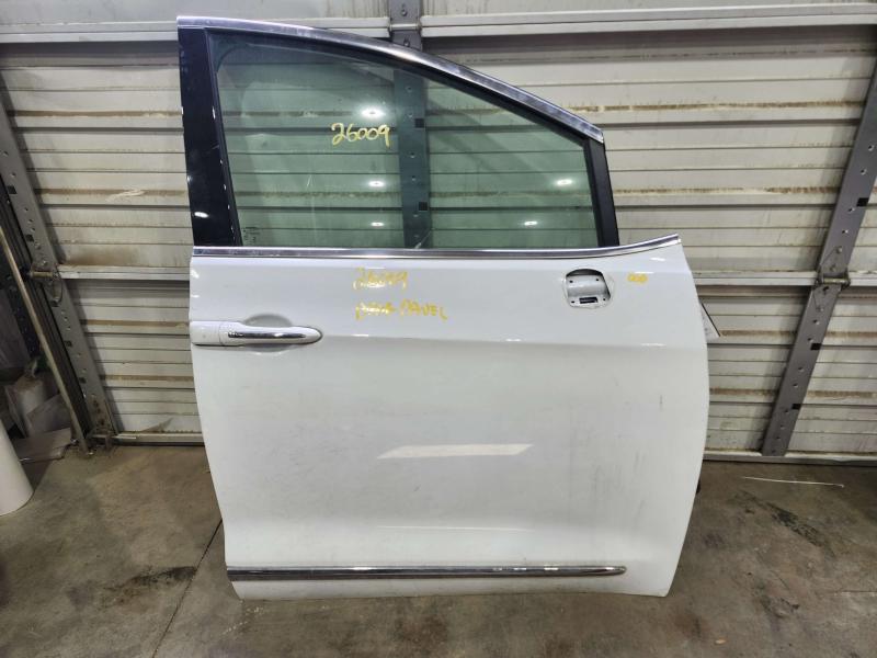 2018 Chrysler Pacifica Front Door