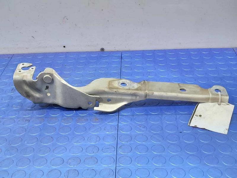 2013 Ford F-250 Super Duty Hood Hinge