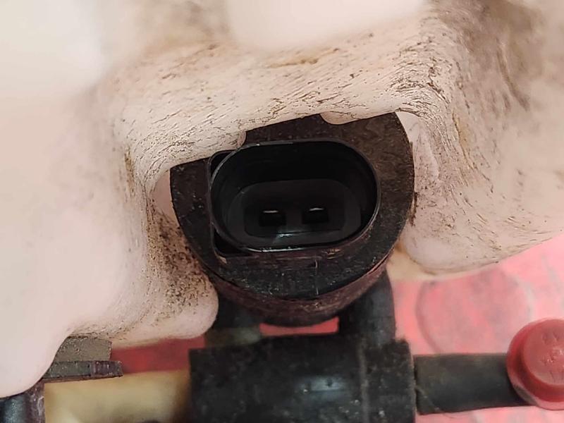 2015 Dodge Journey Washer Bottle