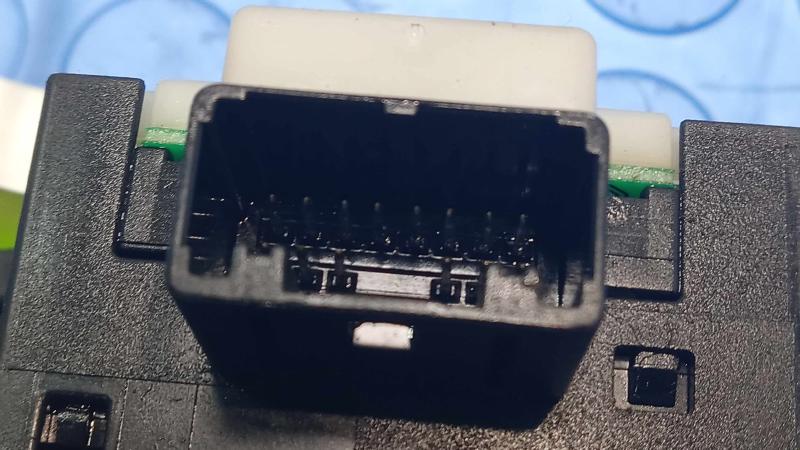 2012 Nissan Versa Combination Switch