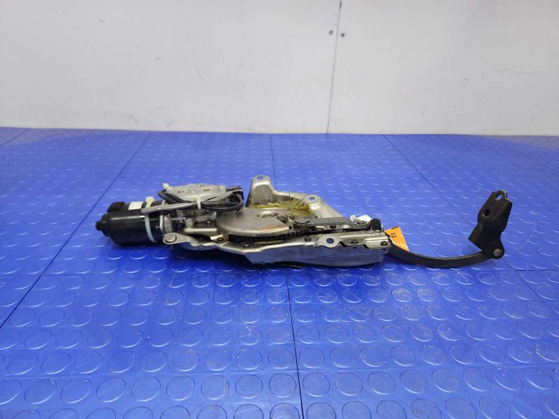 2005 Lexus RX 330 Tailgate Lift Motor