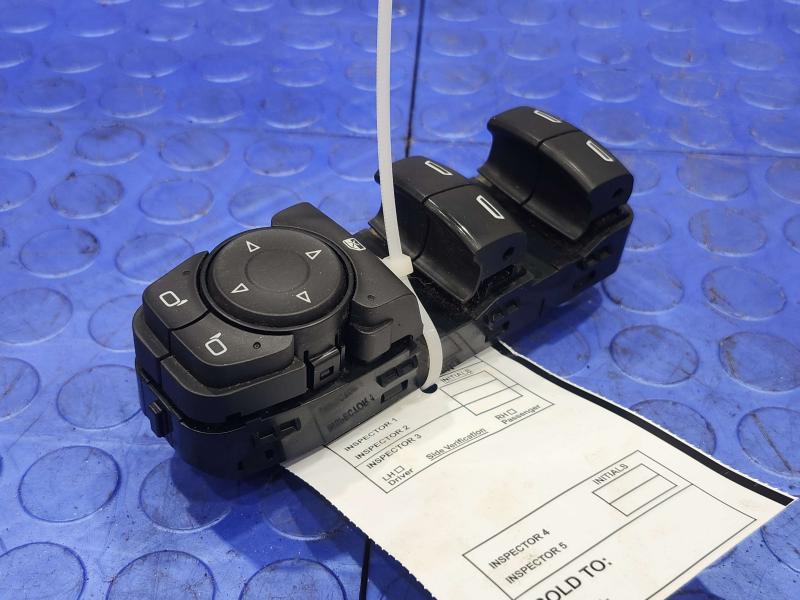 2017 Chevrolet Malibu Door Switch Front
