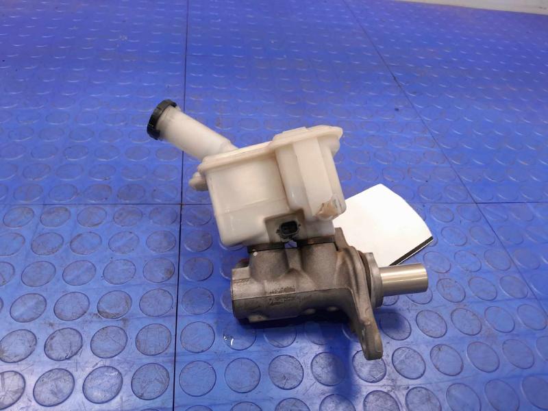 2014-2019 Nissan Versa Brake Master Cylinder Assembly Genuine OEM D60103BA6B