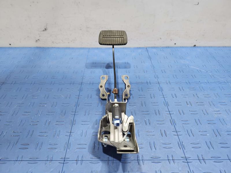 2018 Subaru Crosstrek Brake Pedal