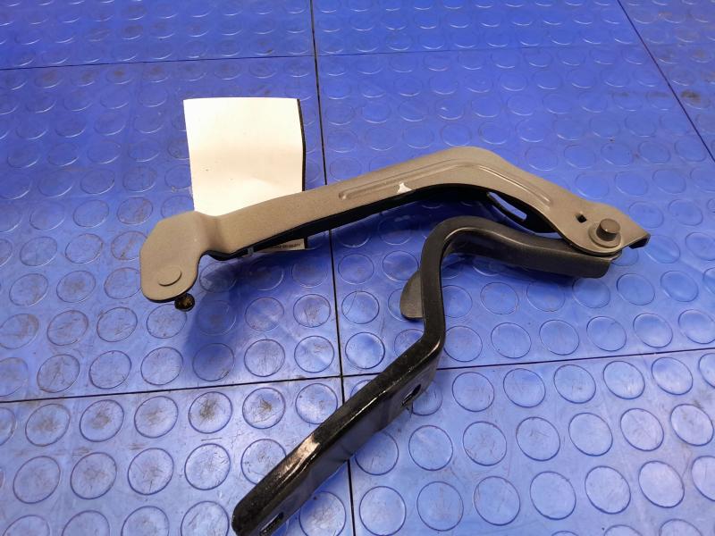 2014-2024 Maserati Ghibli Hood Hinge Assembly Right Passenger Side OEM 670001872,RH