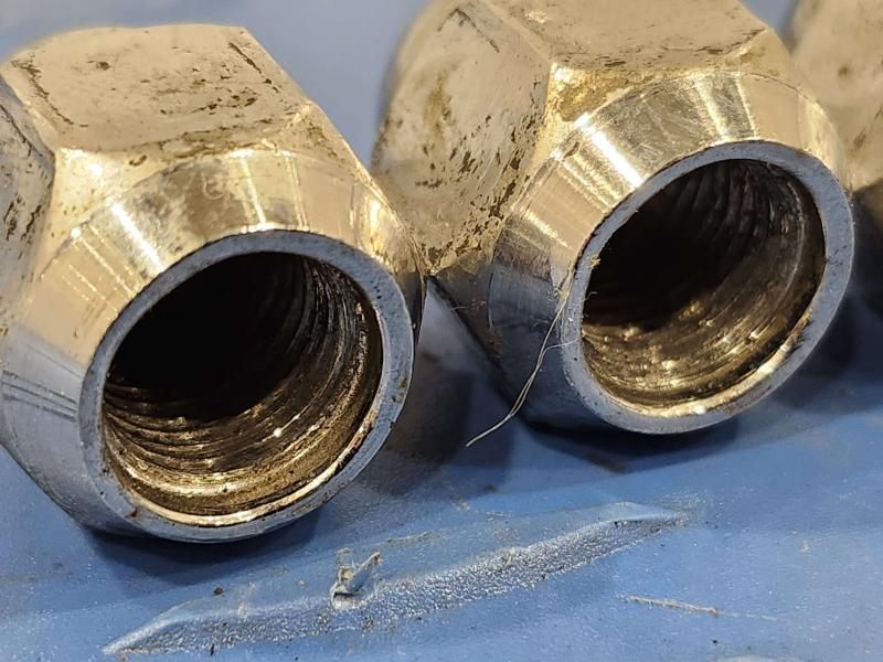 2015 Subaru Forester Lug Nuts