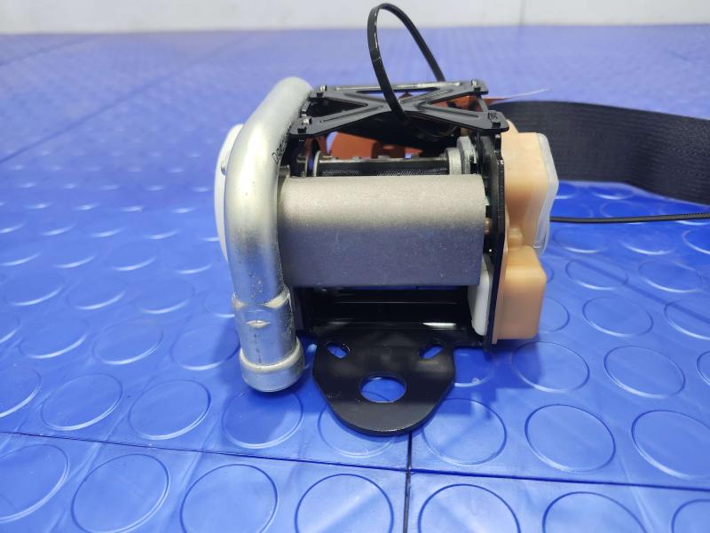 2011 Infiniti QX56 Front Seat Belt Retractor Right Passenger Side Black OEM 868841LA1A