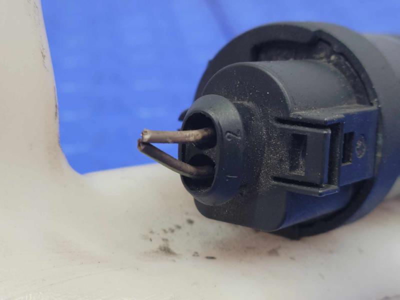 2017 Jeep Compass Washer Bottle