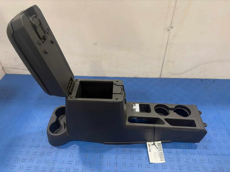 2012 Jeep Compass Front Console
