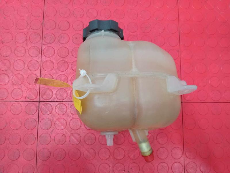 2015-2017 Chrysler 200 Radiator Coolant Overflow Reservoir OEM 68102155AD