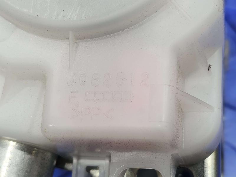 2010 Toyota Prius Front Seat Belt