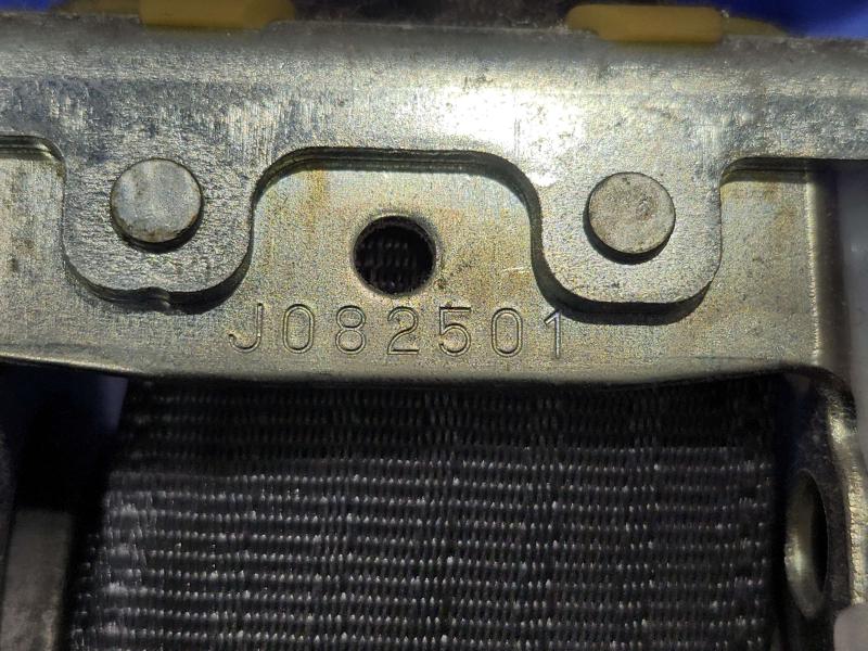 2010 Toyota Prius Front Seat Belt