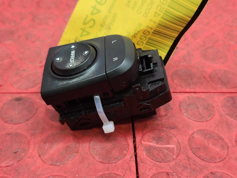 2016-2020 Kia Optima Side Door Mirror Control Switch Genuine OEM 93530D4000