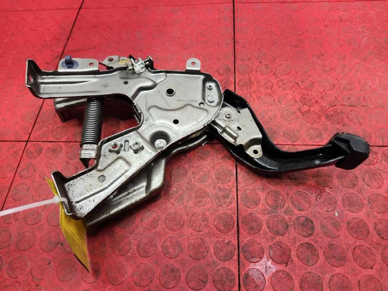 2012-2016 Honda CRV Parking Brake Foot Pedal Assembly OEM 47100-T0A-A71