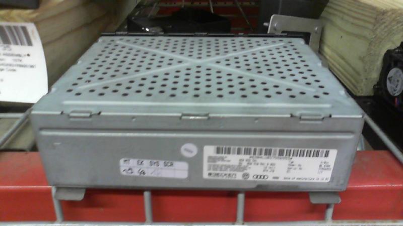 2004 Audi A8 Audio & Visual Equip.(Radio)
