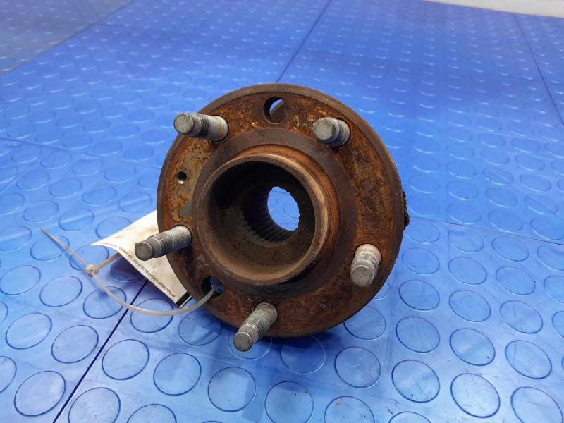 2007 Pontiac Solstice Hub