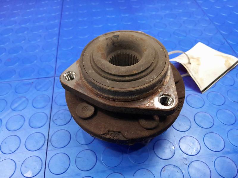 2007 Pontiac Solstice Hub