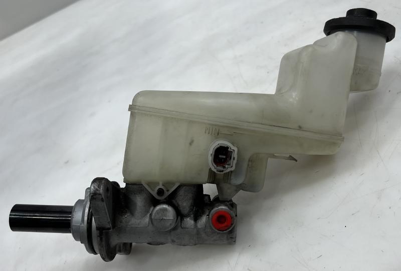 2007 Toyota Camry Master Cylinder