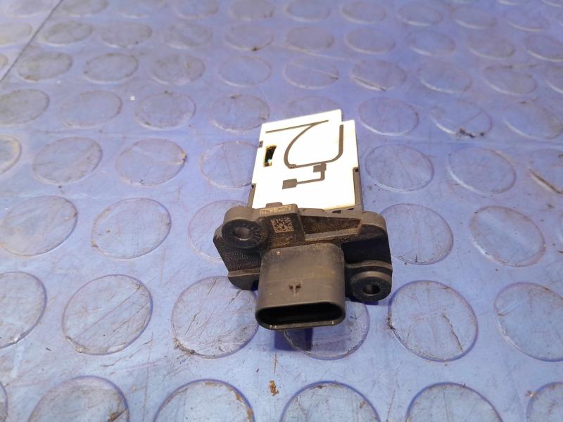 2015 Chrysler 200 Air Flow Meter