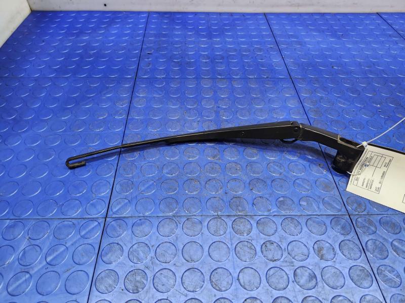 2007 Hummer H3 Wiper Arm