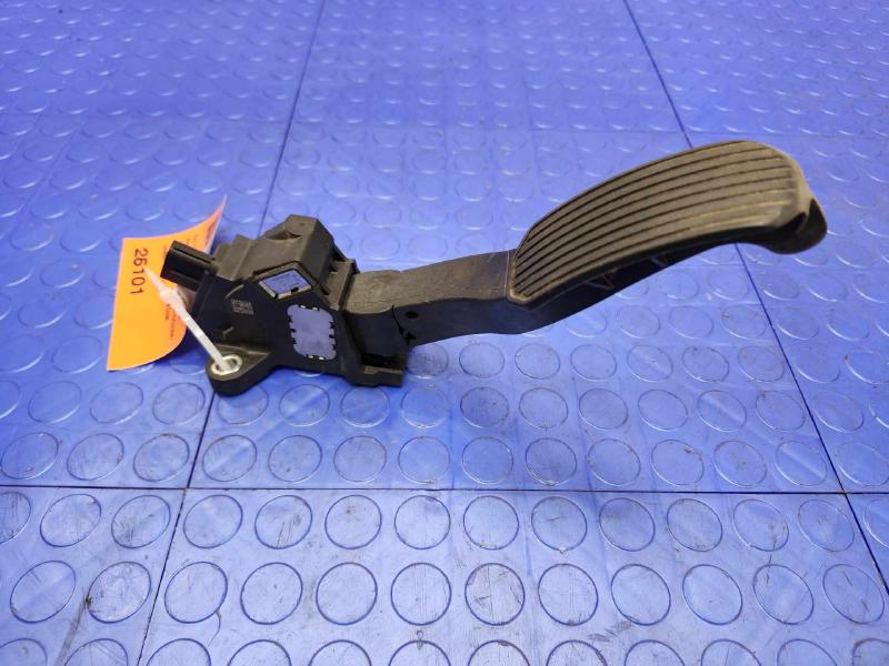 2010-2013 Toyota Highlander Accelerator Pedal Assembly Genuine OEM 78110-07011