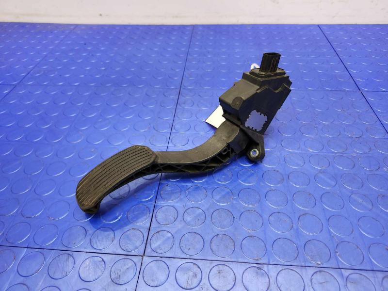 2010-2013 Toyota Highlander Accelerator Pedal Assembly Genuine OEM 78110-07011