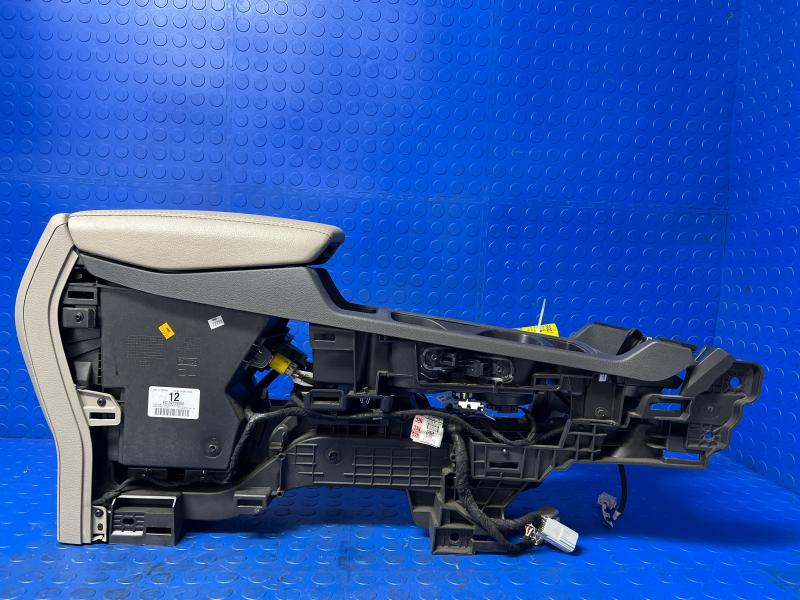 2018 Ford Escape Front Console