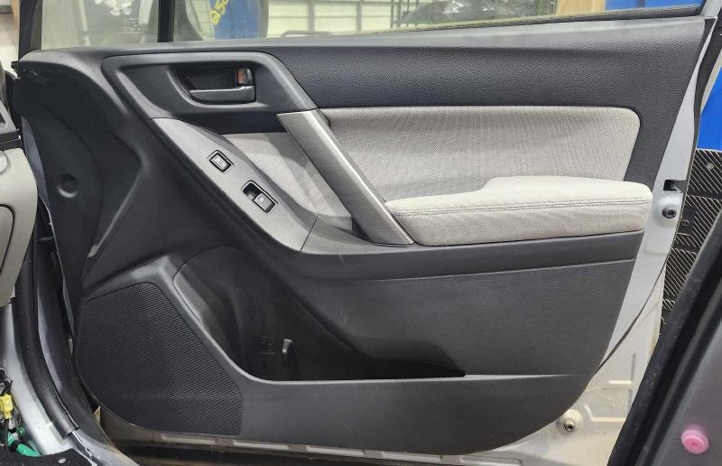 2015 Subaru Forester Front Door Trim Panel
