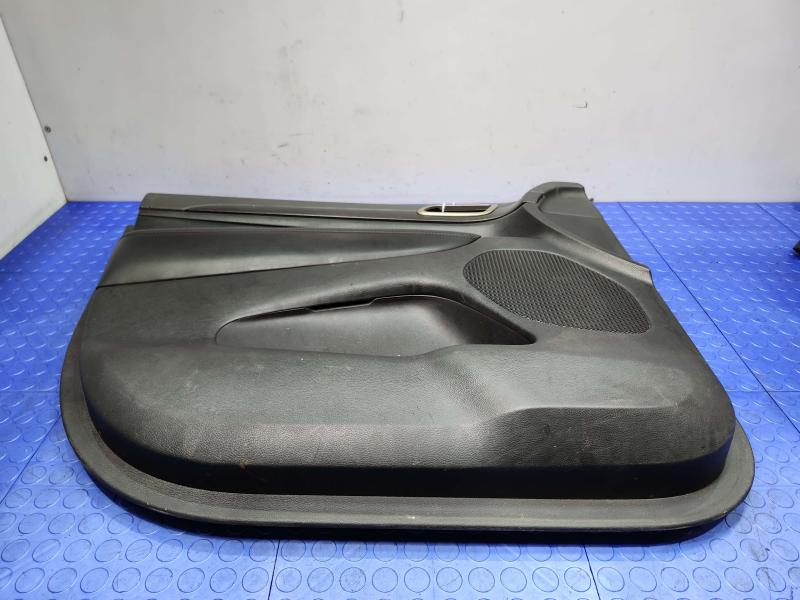 2015 Jeep Grand Cherokee Front Door Trim Panel