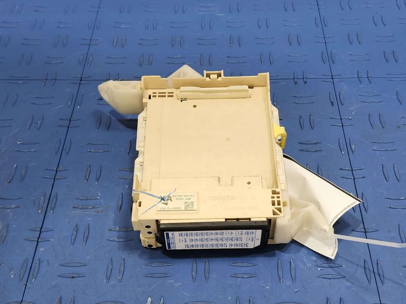 2013 Toyota Camry Cabin Fuse Box
