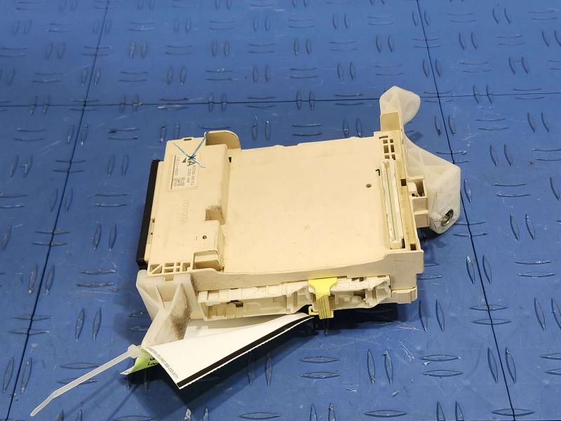 2013 Toyota Camry Cabin Fuse Box