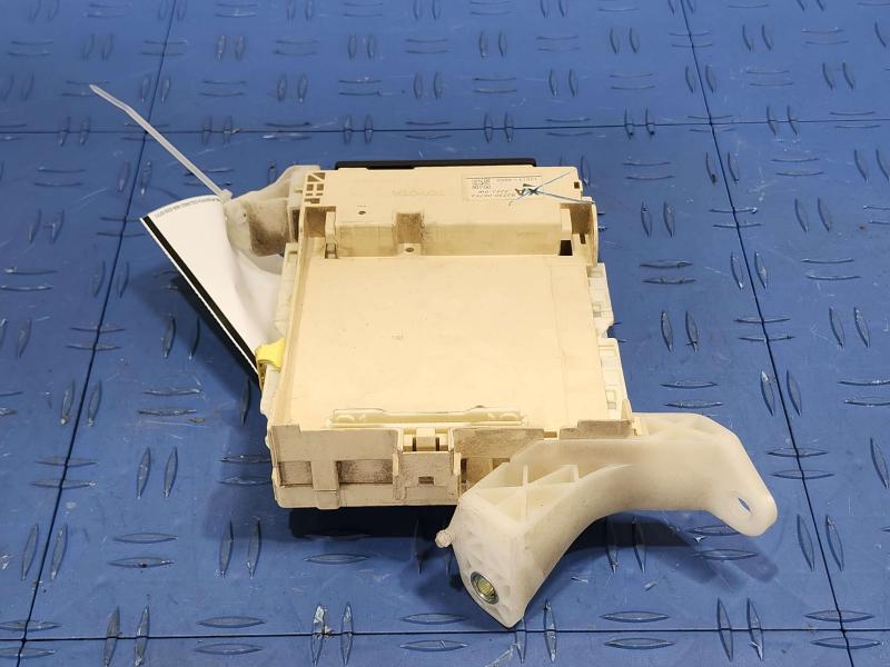 2013 Toyota Camry Cabin Fuse Box