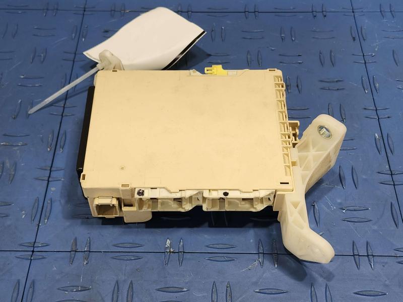 2013 Toyota Camry Cabin Fuse Box