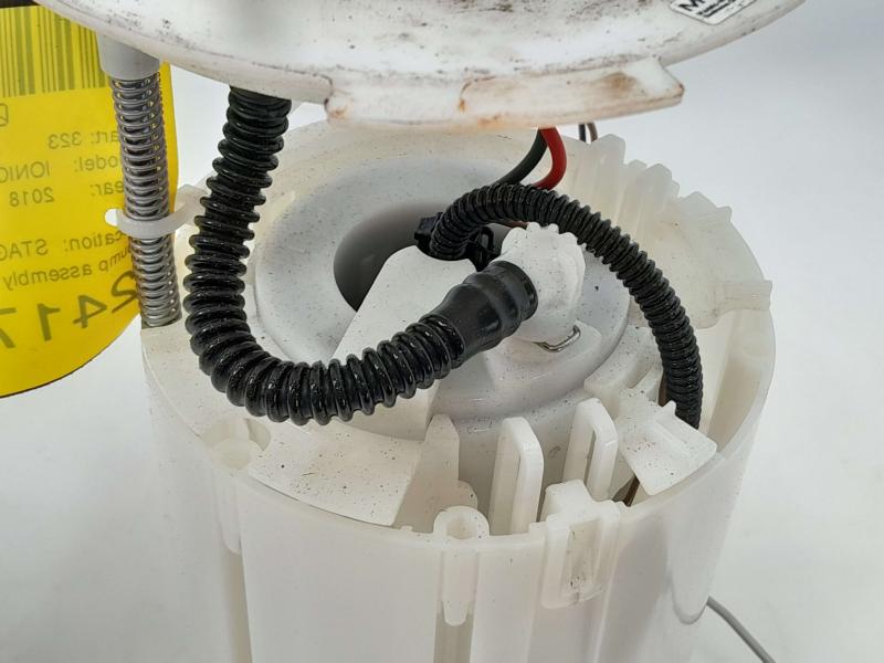 2017-2022 Kia Niro Hyundai Ioniq Fuel Pump Assembly Tank Mounted OEM 31120G2000