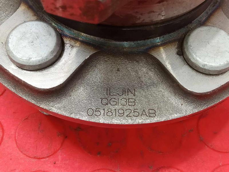 2021 Dodge Charger Hub